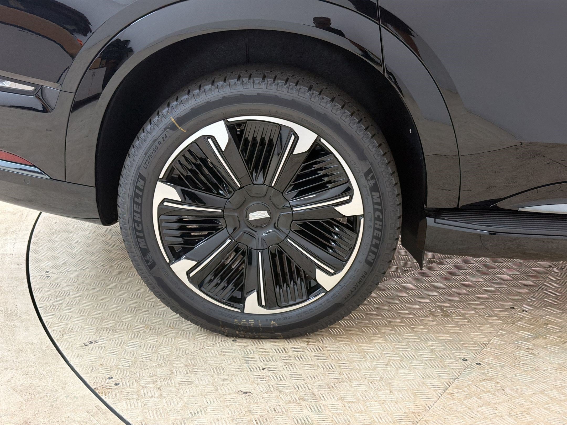 New 2026 Cadillac Escalade IQ Sport 2 w/ LPO, Floor Liner Package AWD/4WD image 13