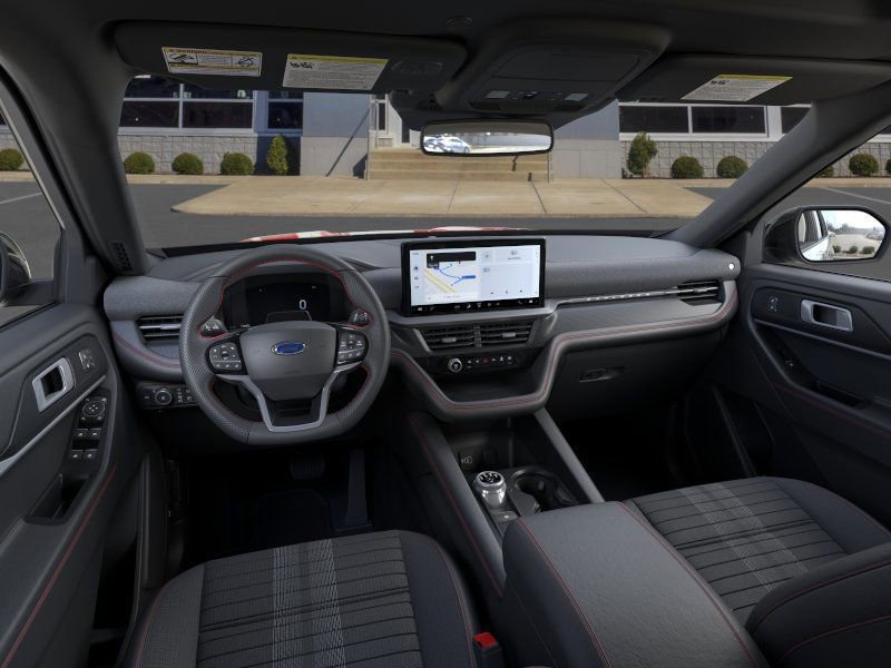 New 2026 Ford Explorer ST-Line w/ ST-Line Street Pack AWD/4WD image 9