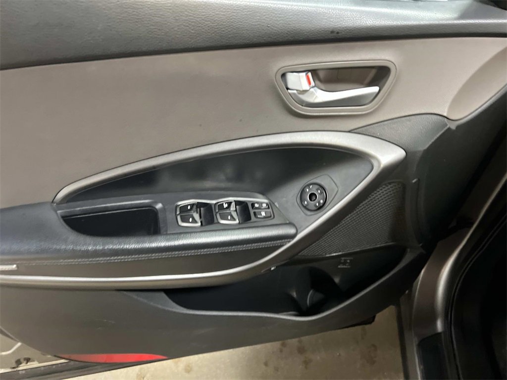 Used 2013 Hyundai Santa Fe Sport w/ Popular Equipment Pkg image 12