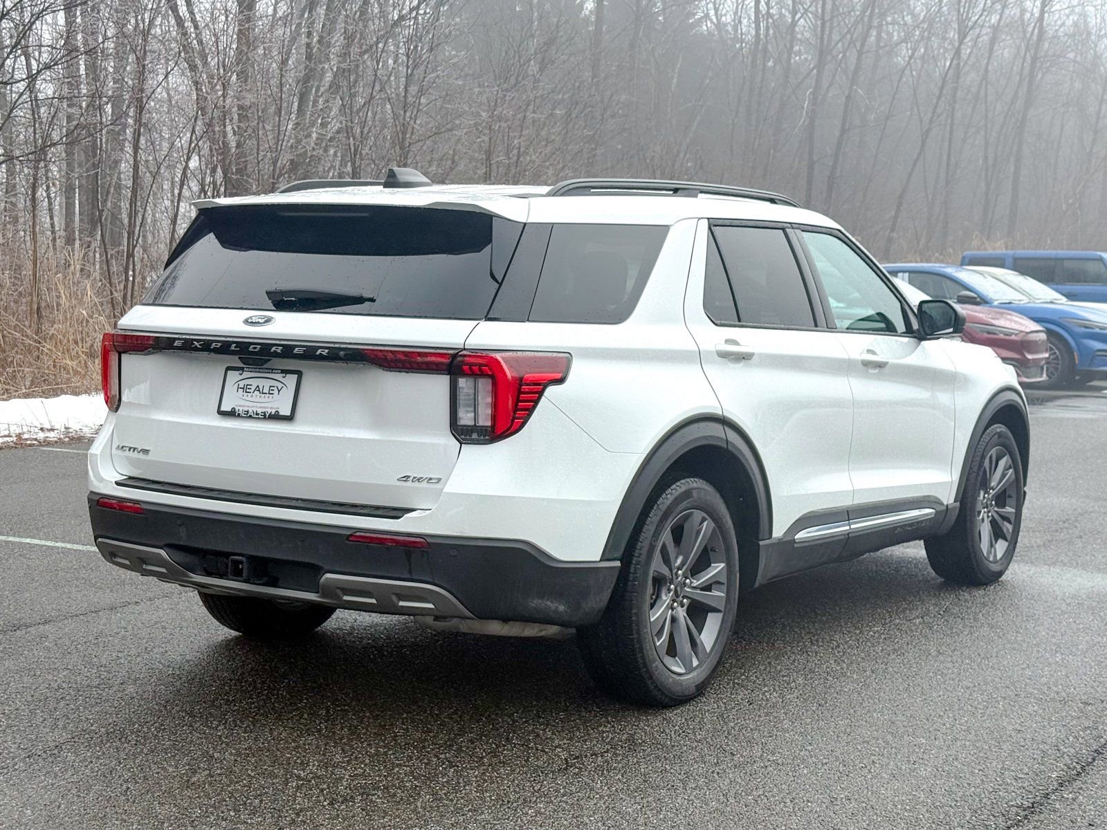 Certified 2025 Ford Explorer Active w/ Active Comfort Package image 6