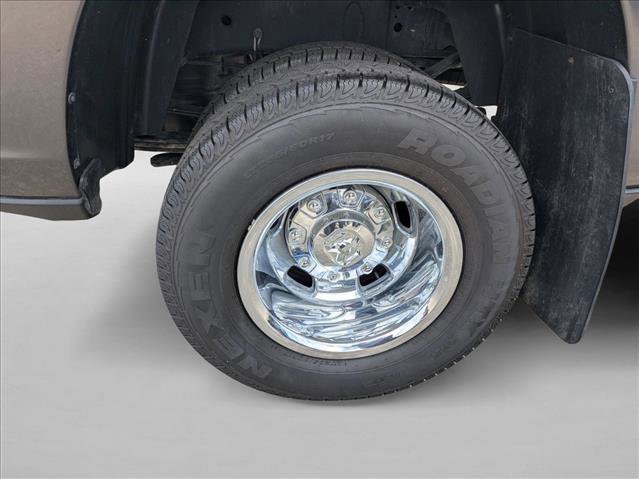 Used 2024 RAM 3500 Tradesman w/ Chrome Appearance Group image 8