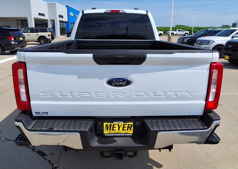 Used 2025 Ford F250 XL w/ XL Off-Road Package AWD/4WD image 7
