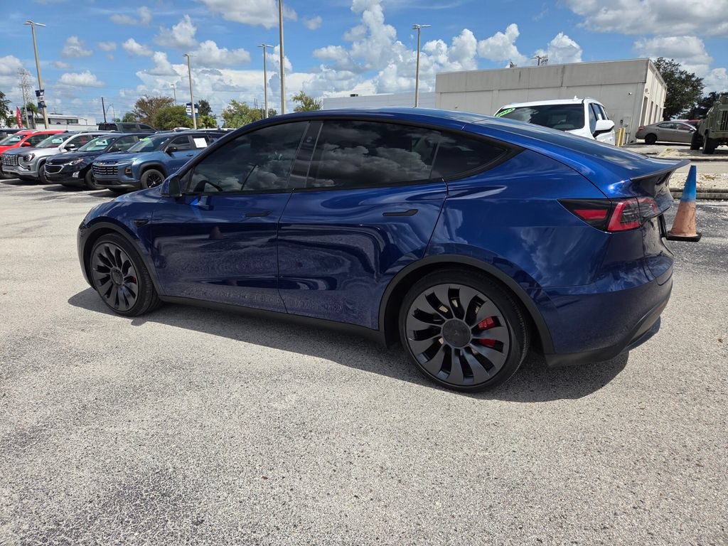 Used 2024 Tesla Model Y Performance AWD/4WD image 11