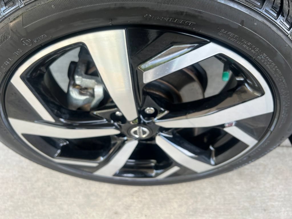 Certified 2022 Nissan Rogue Sport SL w/ Premium Package AWD/4WD image 45