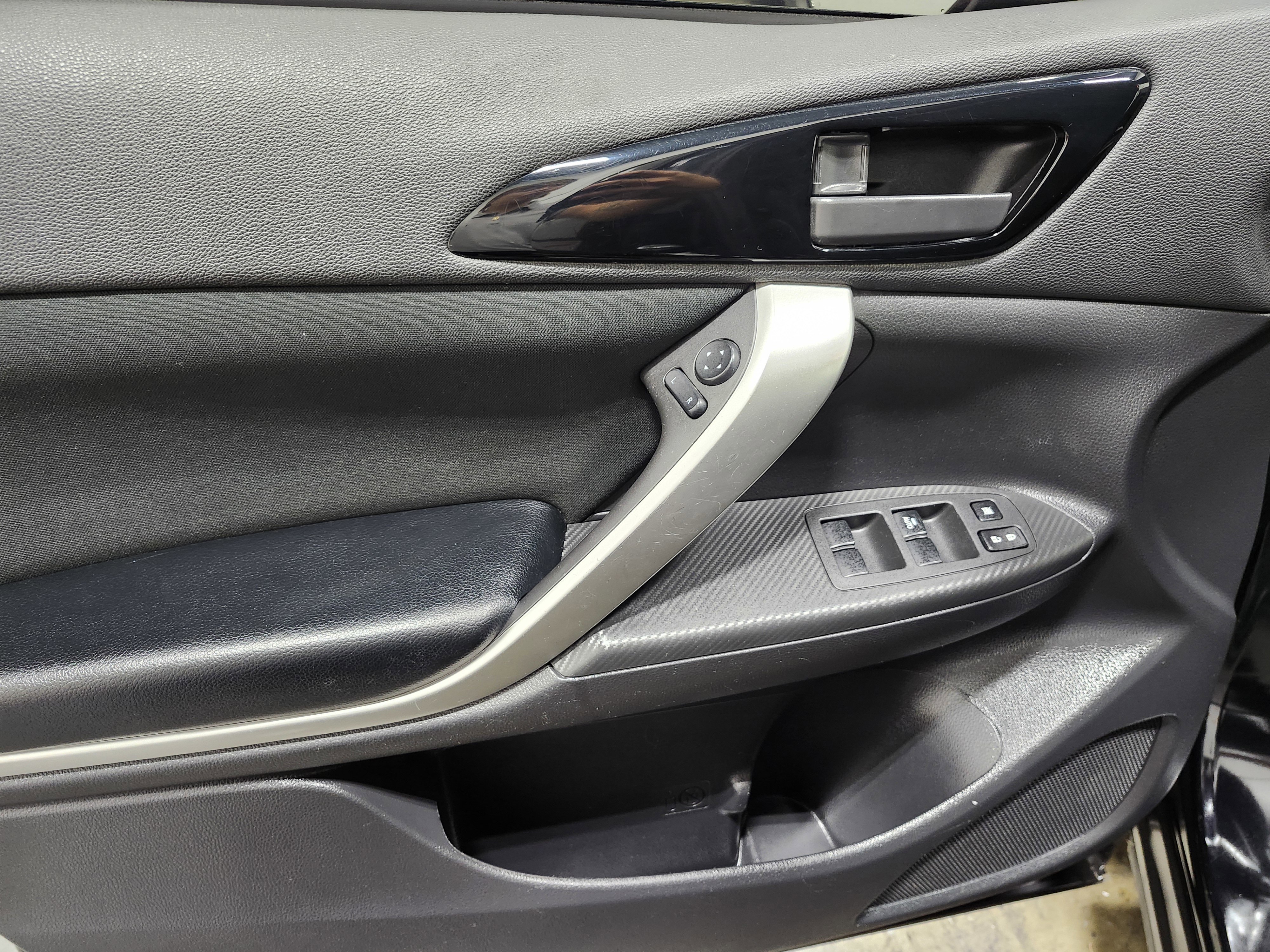 Used 2022 Mitsubishi Eclipse Cross ES image 18