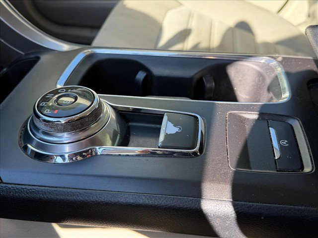 Used 2019 Ford Fusion SE FWD image 18