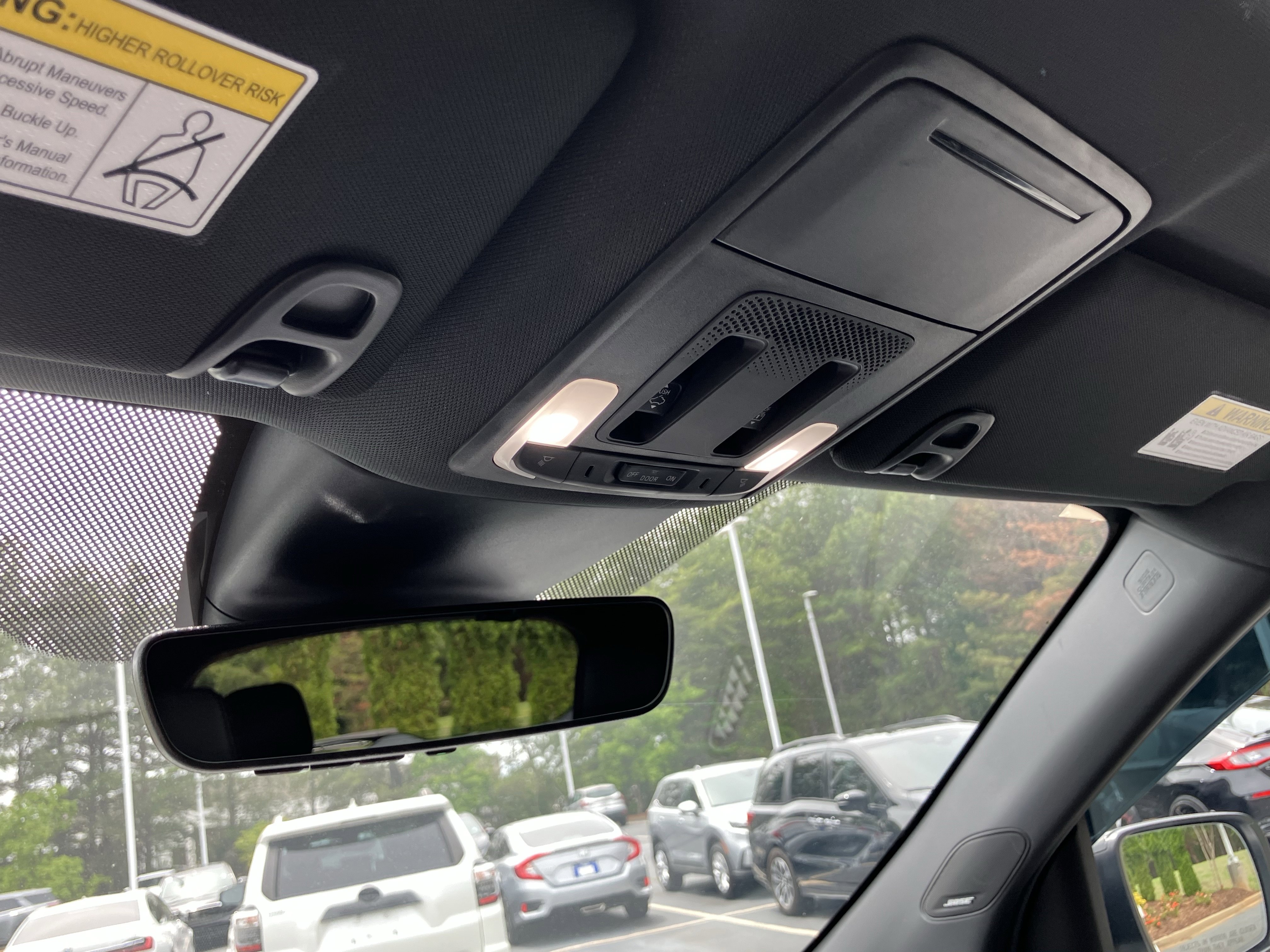 Used 2025 Honda Pilot Black Edition image 30