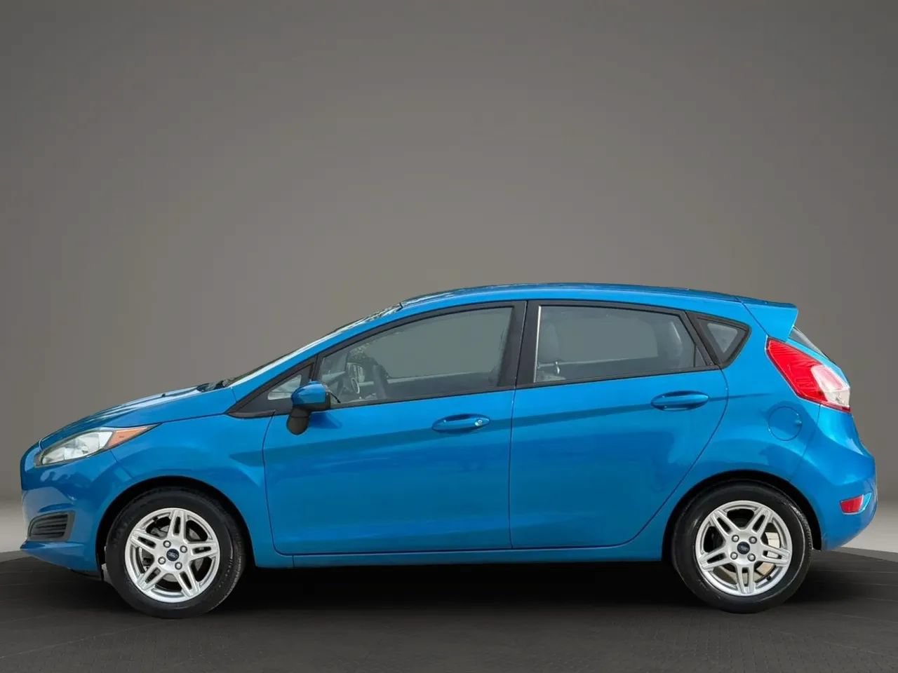 Used 2017 Ford Fiesta SE FWD image 6