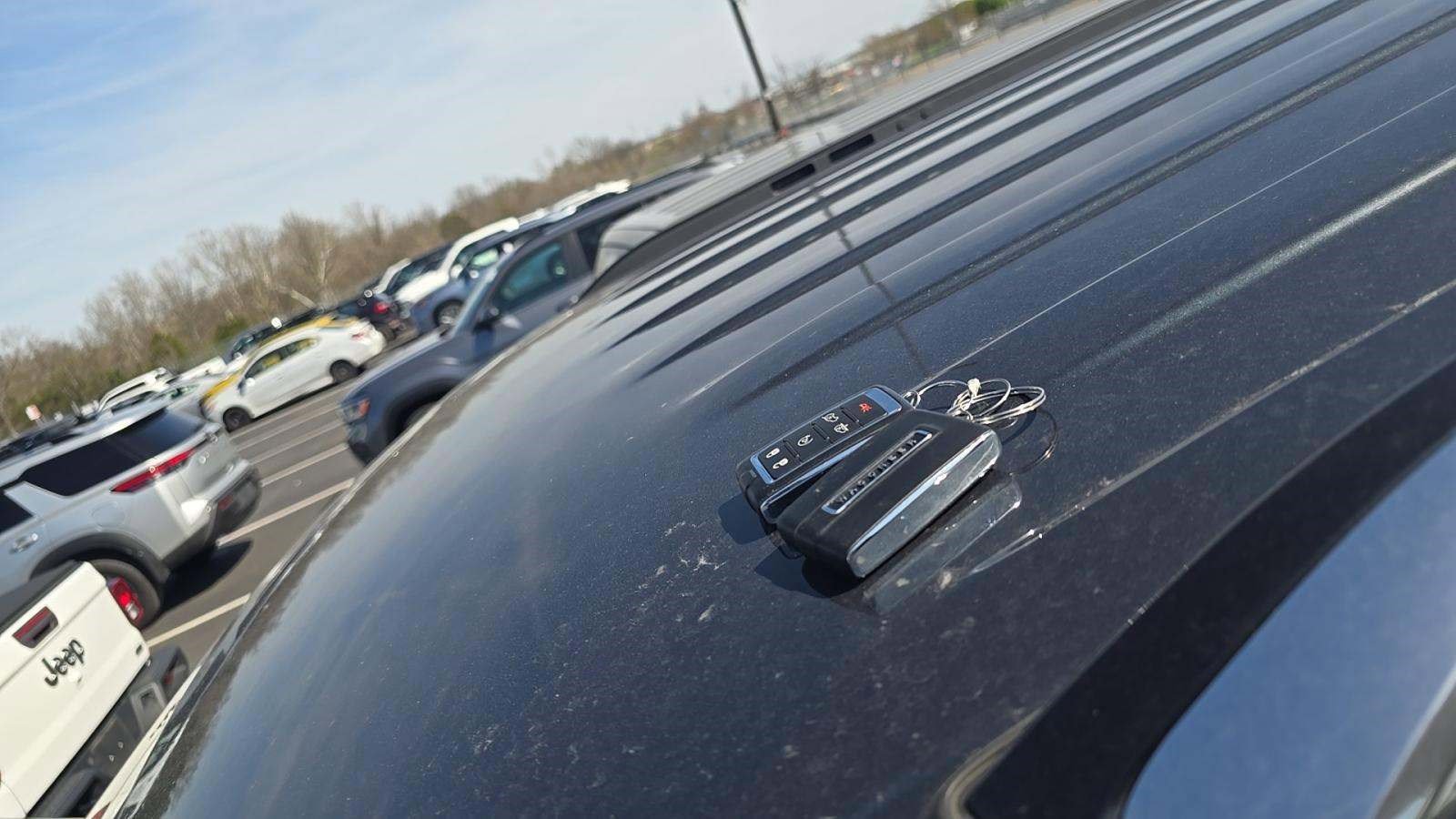 Used 2022 Jeep Wagoneer Series III w/ Flexible Seating Group image 25