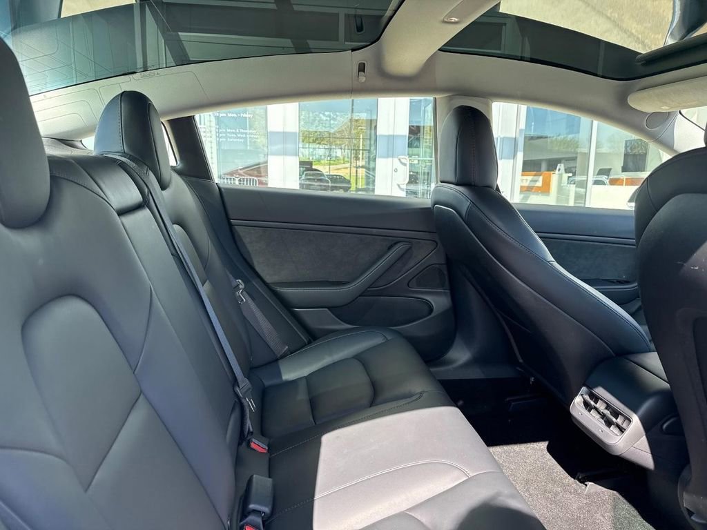Used 2020 Tesla Model 3 Long Range AWD/4WD image 10