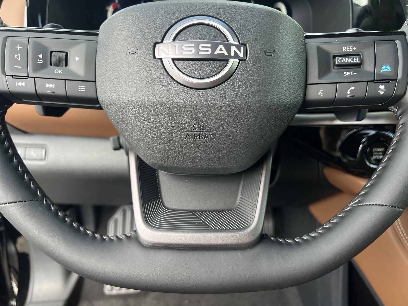 New 2026 Nissan Pathfinder Platinum FWD image 9