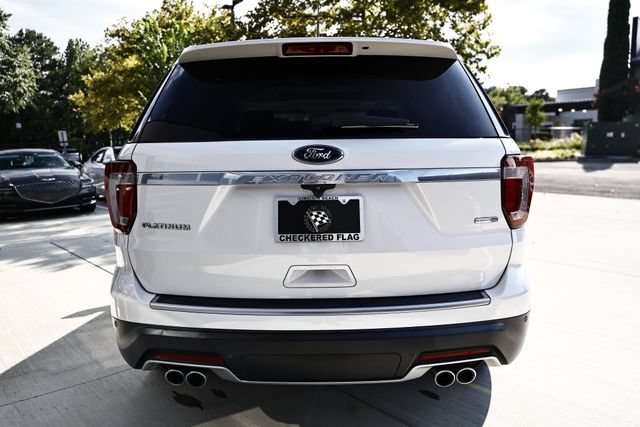 Used 2018 Ford Explorer Platinum AWD/4WD image 10