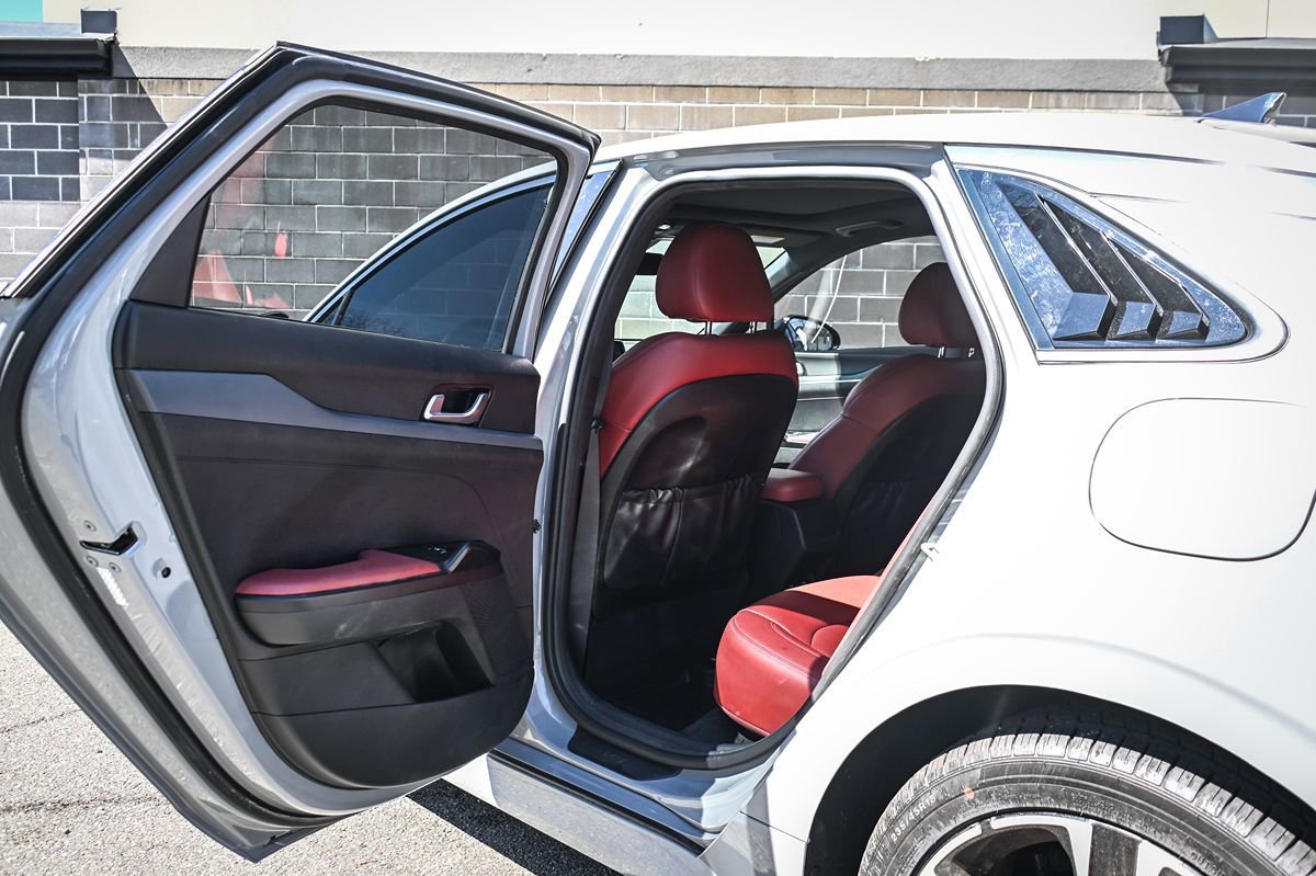 Used 2023 Kia K5 GT-Line image 12