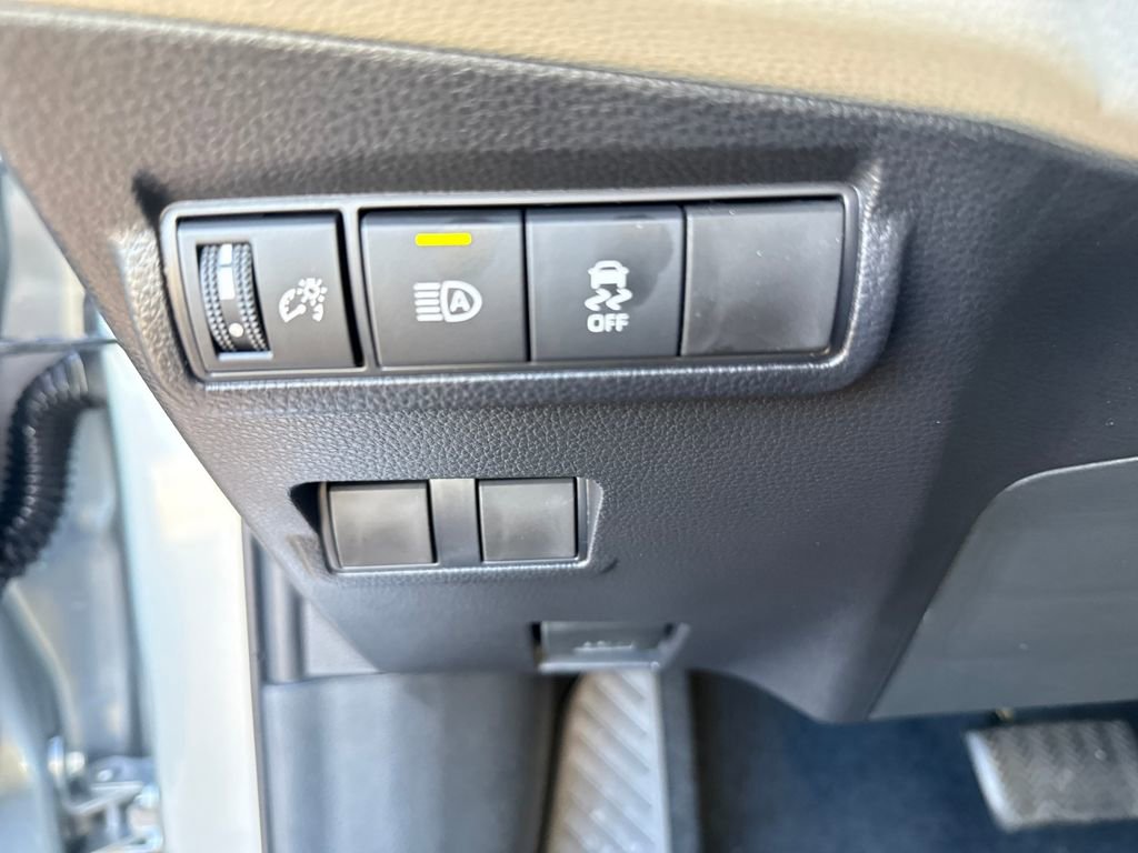 New 2026 Toyota Corolla Cross L image 15