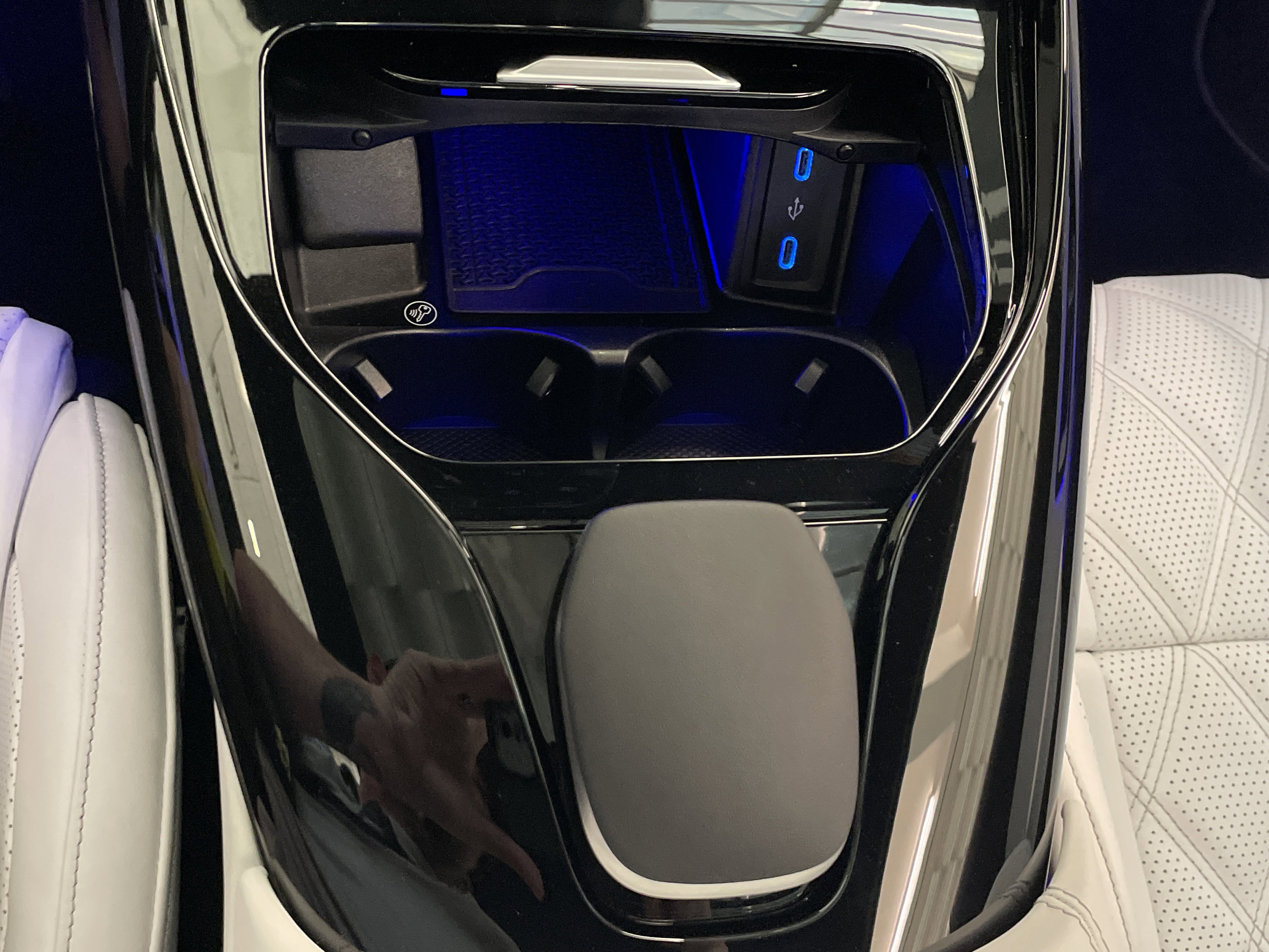 Certified 2025 Mercedes-Benz AMG GT 55 w/ Driver Assistance Package image 33