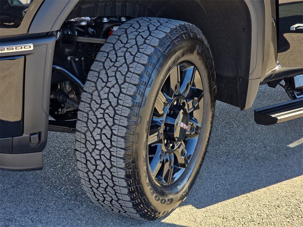 New 2026 GMC Sierra 2500 AT4 w/ AT4 Premium Plus Package image 29