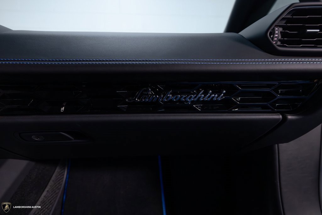 Used 2021 Lamborghini Huracan EVO image 42