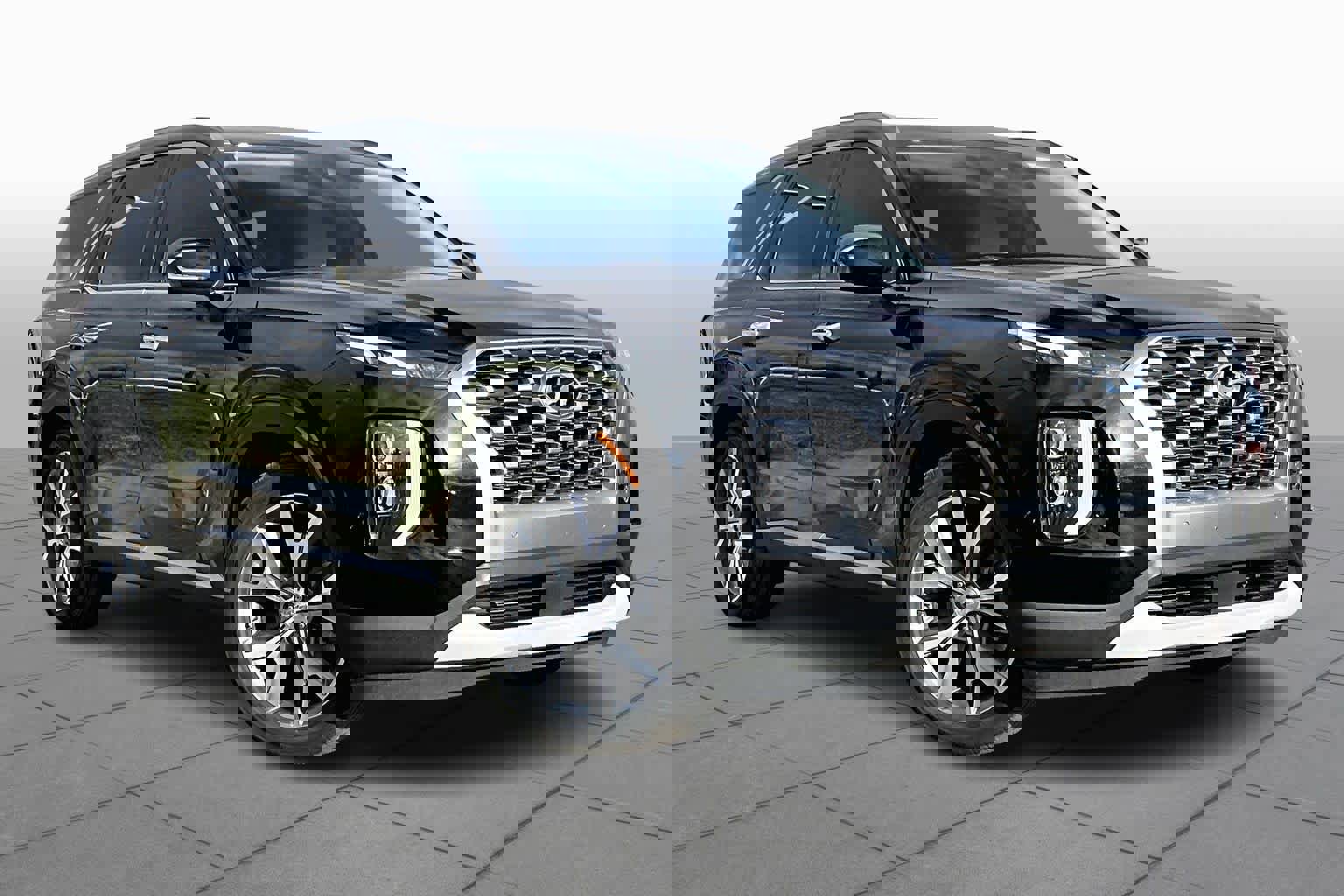 Used 2021 Hyundai Palisade SEL w/ Premium Package image 3