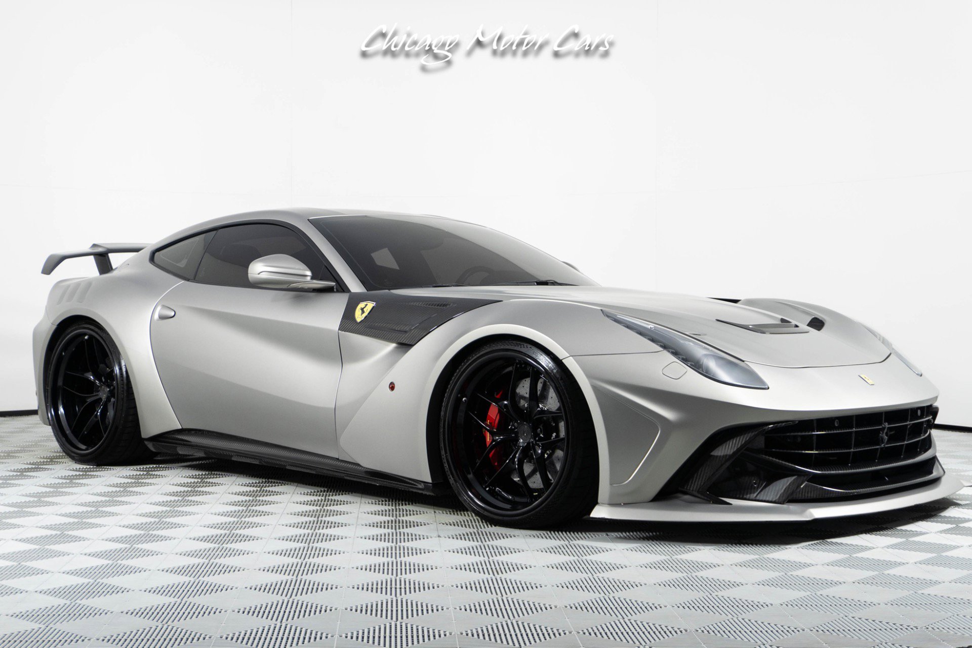 Used 2016 Ferrari F12 Berlinetta RWD image 11
