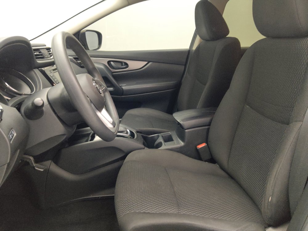 Used 2020 Nissan Rogue Sport S FWD image 17