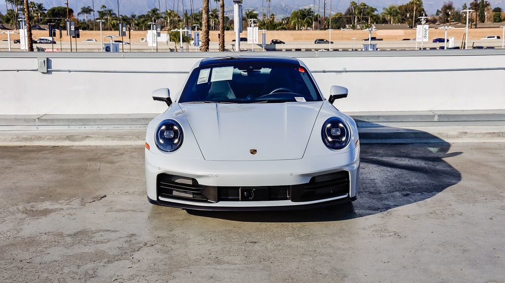 Used 2025 Porsche 911 Carrera image 2