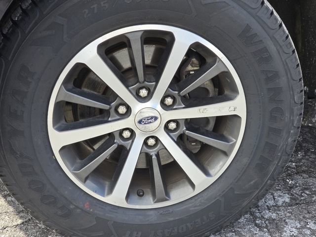 Used 2019 Ford Expedition Max XLT image 8