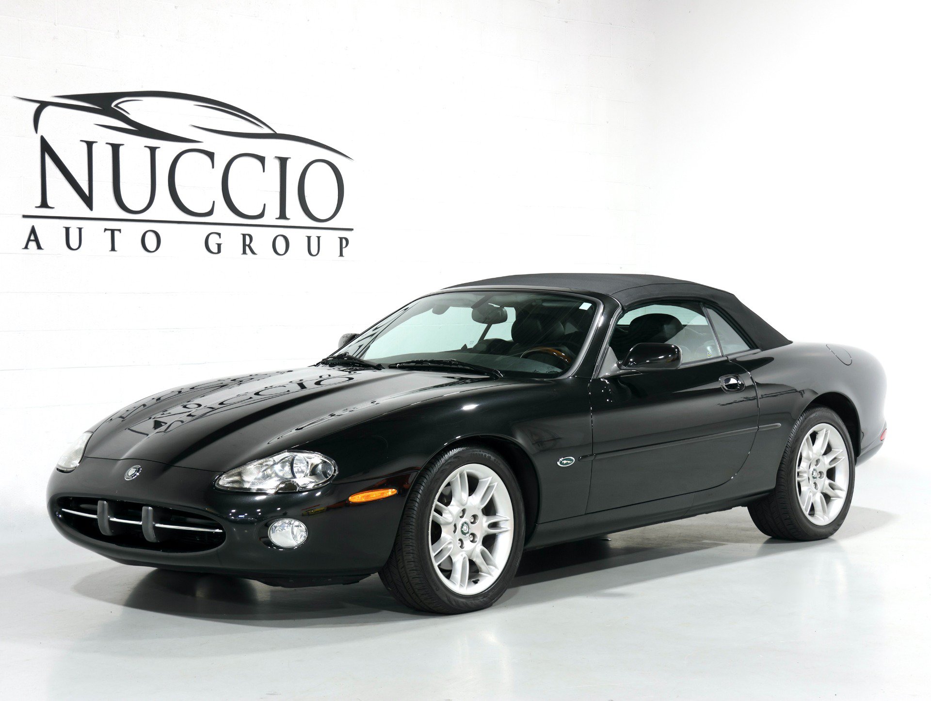 Used 2001 Jaguar XK8 Convertible RWD image 8