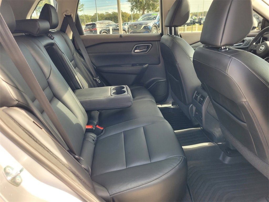 Used 2021 Nissan Rogue SL image 14