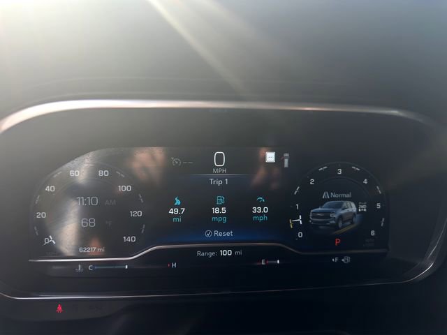 Used 2022 Chevrolet Suburban RST w/ Luxury Package image 38