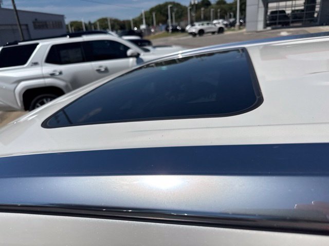 Used 2019 Toyota Highlander Limited AWD/4WD image 12