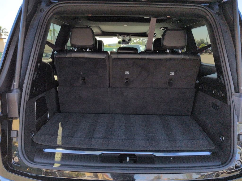Used 2023 Jeep Grand Wagoneer 4WD image 28