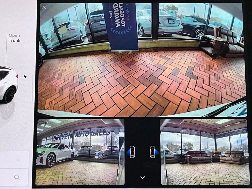 Used 2022 Tesla Model Y Performance image 32