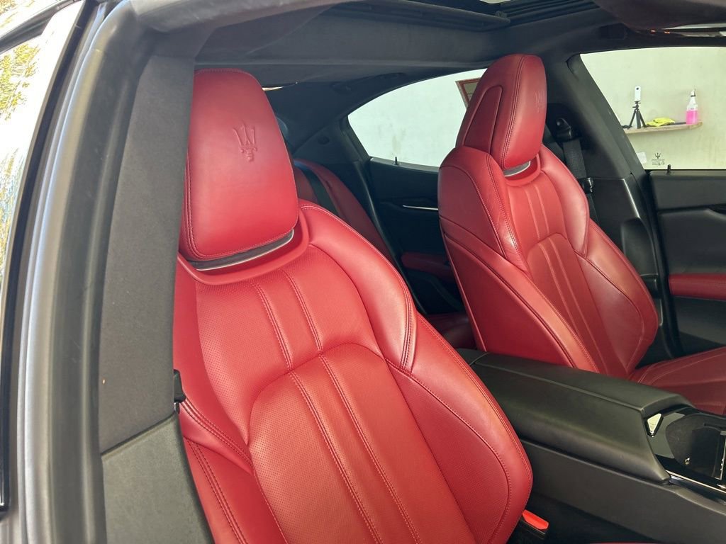 Used 2019 Maserati Ghibli S GranSport image 27