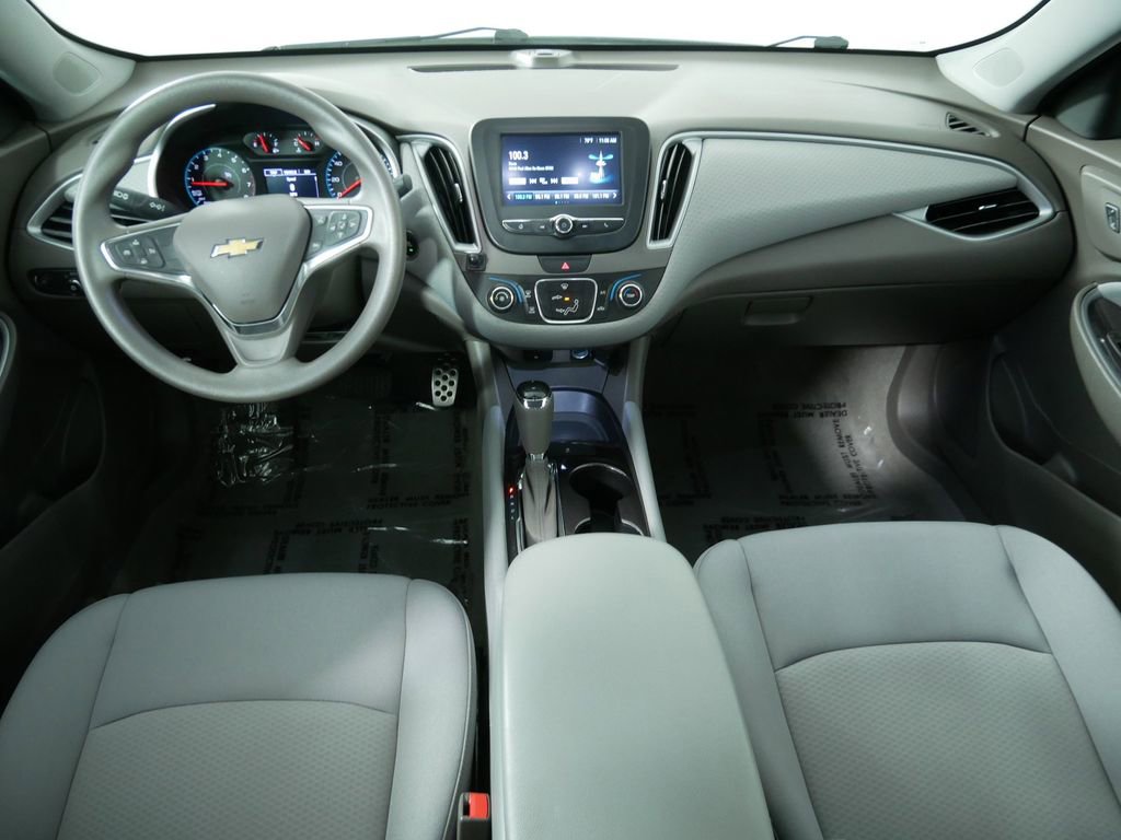 Used 2017 Chevrolet Malibu LS FWD image 19