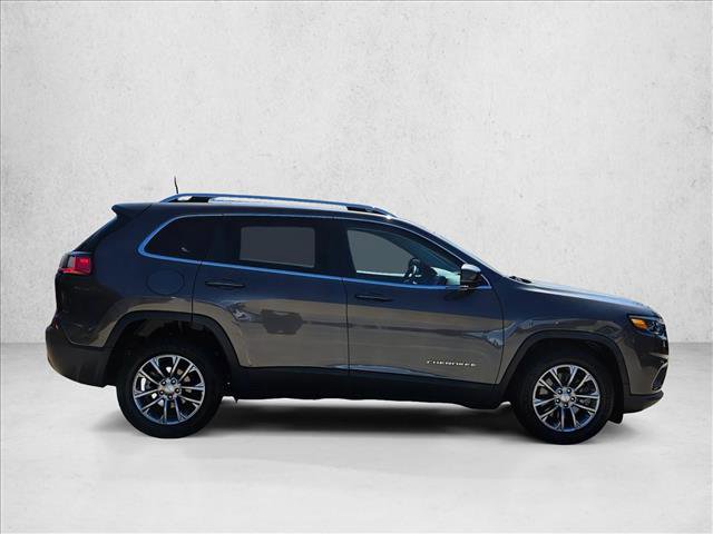 Used 2019 Jeep Cherokee Latitude Plus image 4