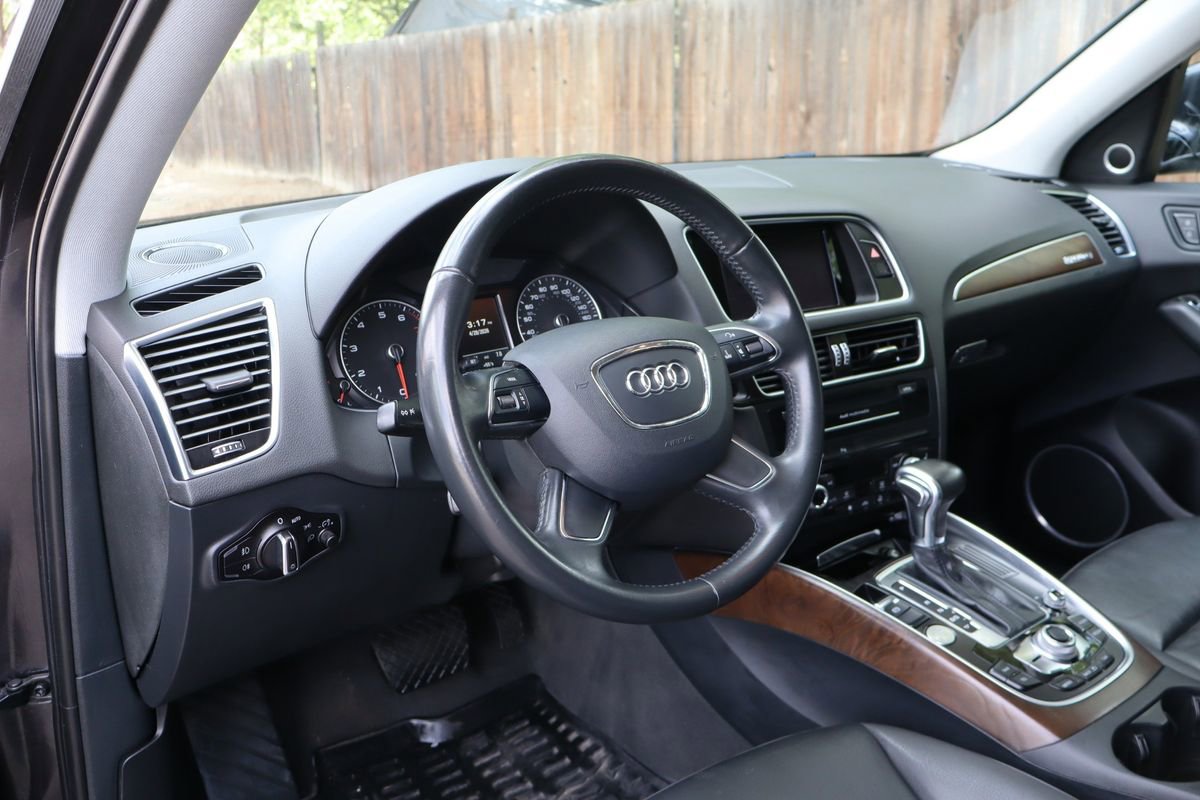 Used 2017 Audi Q5 2.0T Premium Plus w/ Technology Package AWD/4WD image 15