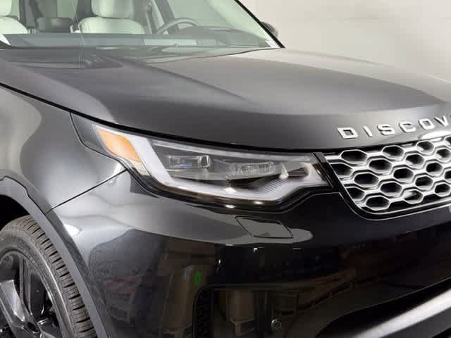 New 2026 Land Rover Discovery S AWD/4WD image 12