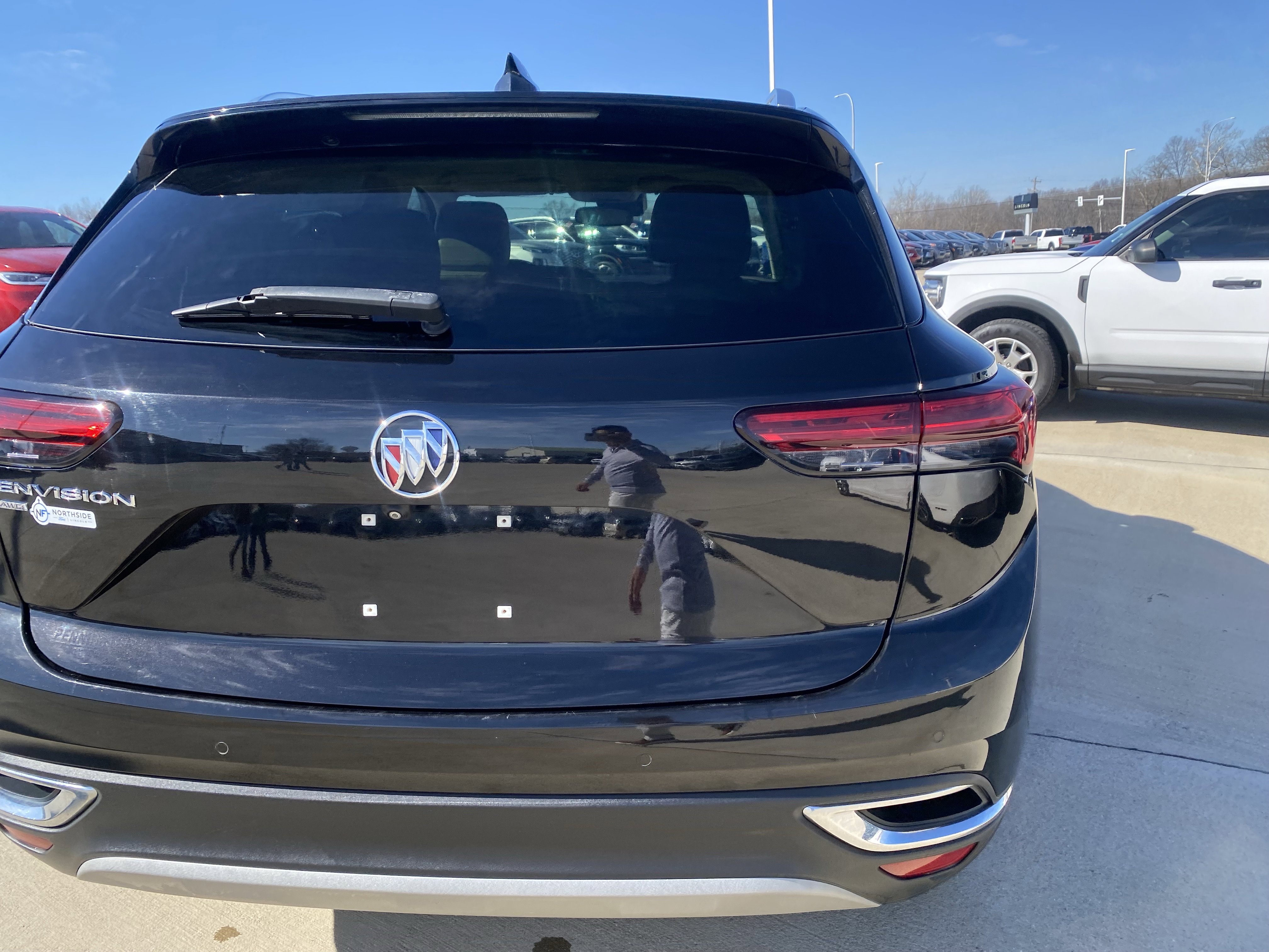 Used 2022 Buick Envision Essence w/ Technology Package I image 7