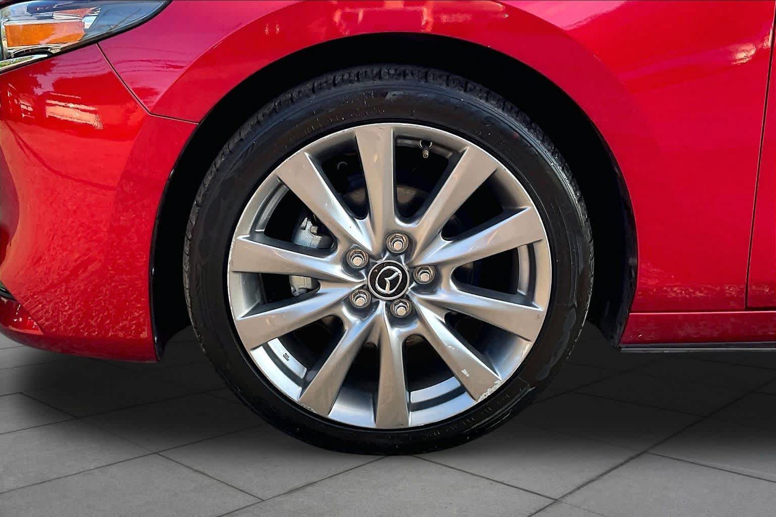 Used 2025 MAZDA MAZDA3 s FWD image 10