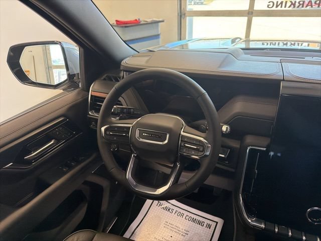 Used 2026 GMC Yukon XL Denali w/ Sun & Power Step Package AWD/4WD image 35