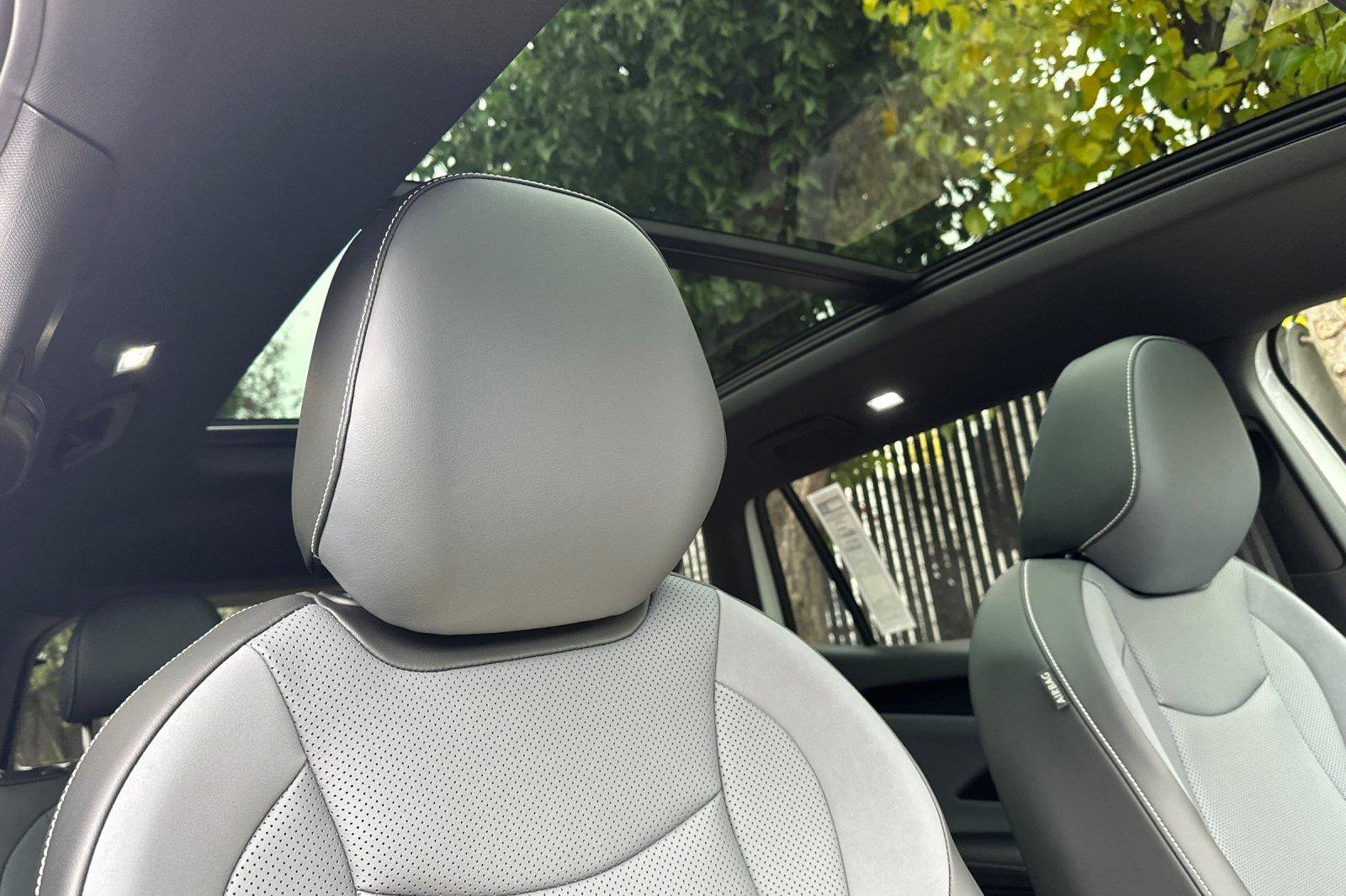 New 2026 Volkswagen Tiguan SE R-Line image 16