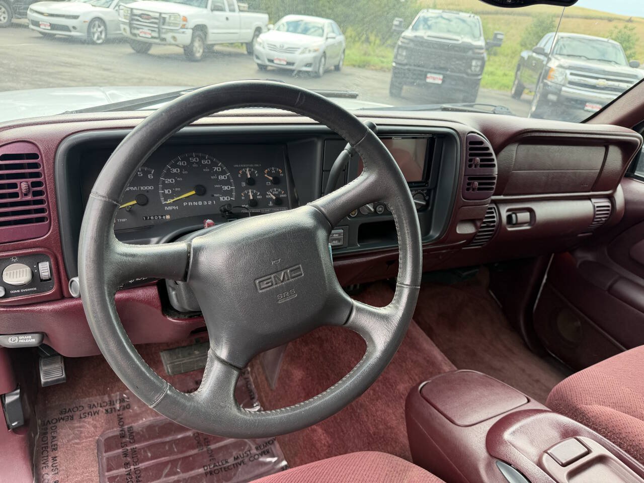 Used 1999 GMC Suburban 4WD w/ Marketing Opt Pkg 2 image 16