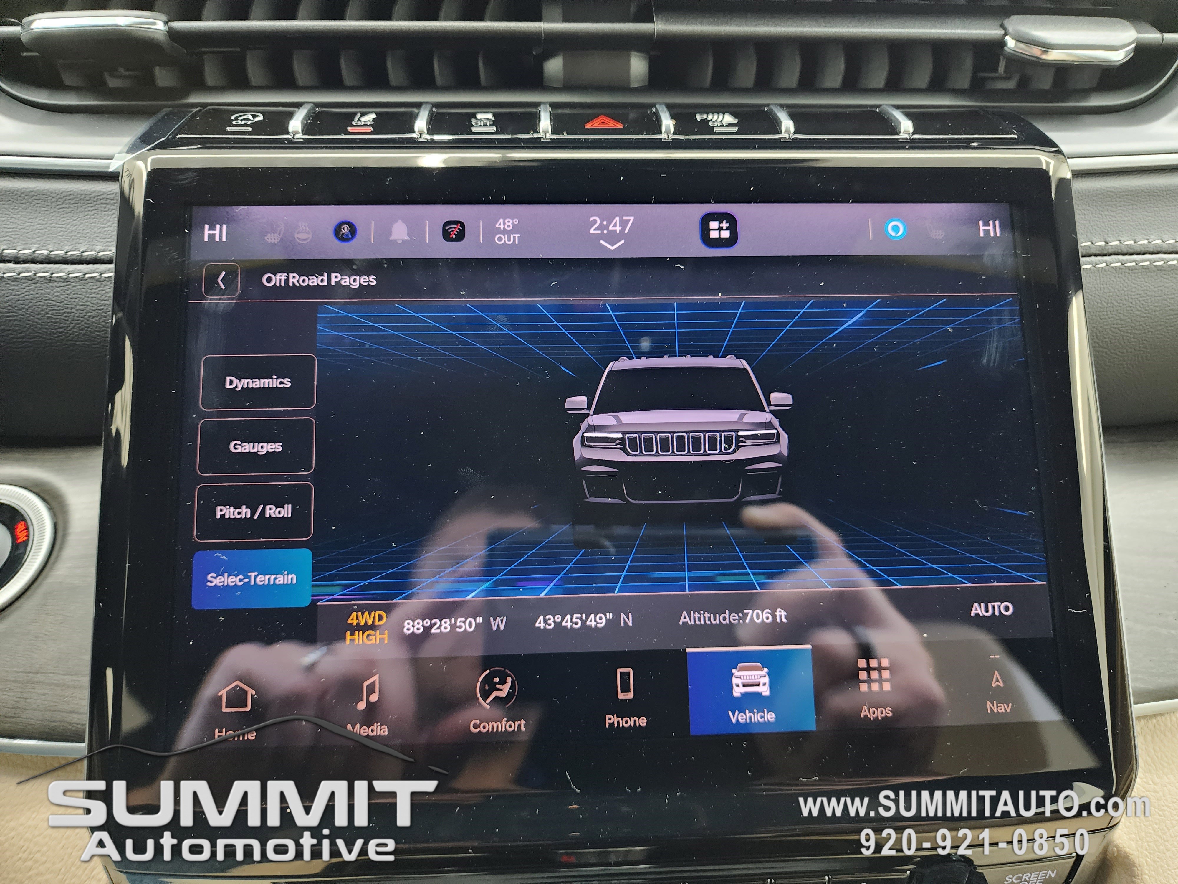 New 2025 Jeep Grand Cherokee Limited w/ Black Appearance Package image 62