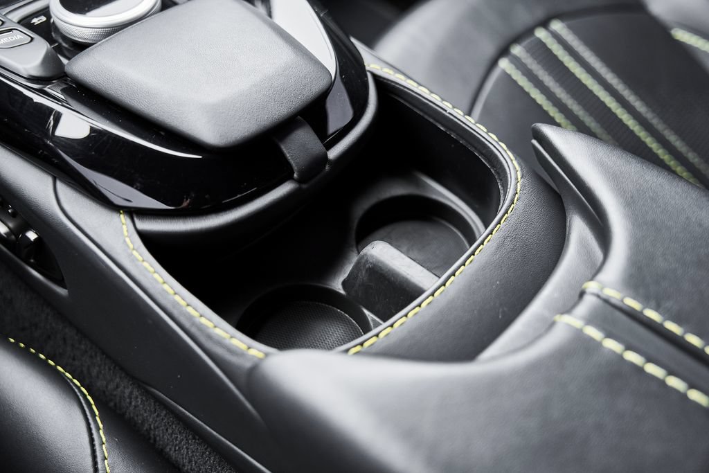 Used 2023 Aston Martin V8 Vantage Coupe RWD image 49