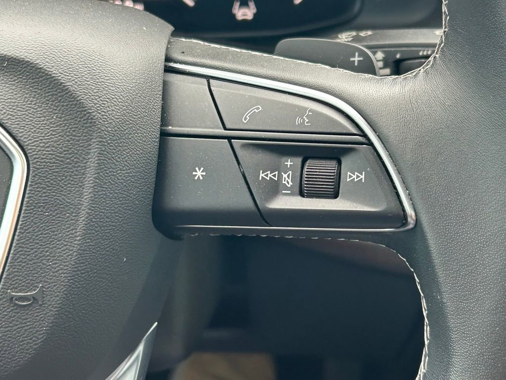 Used 2023 Audi Q8 Premium Plus w/ Premium Plus Package image 44