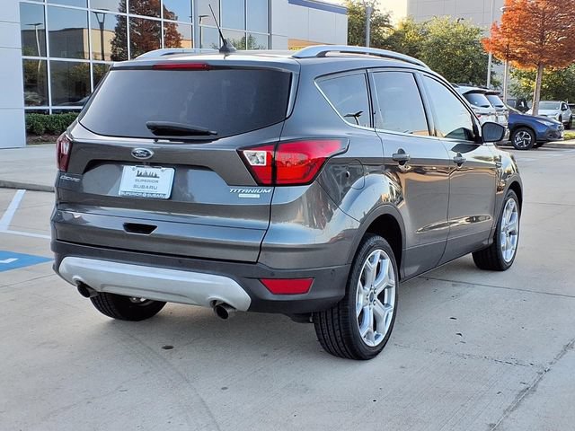 Used 2019 Ford Escape Titanium FWD image 4
