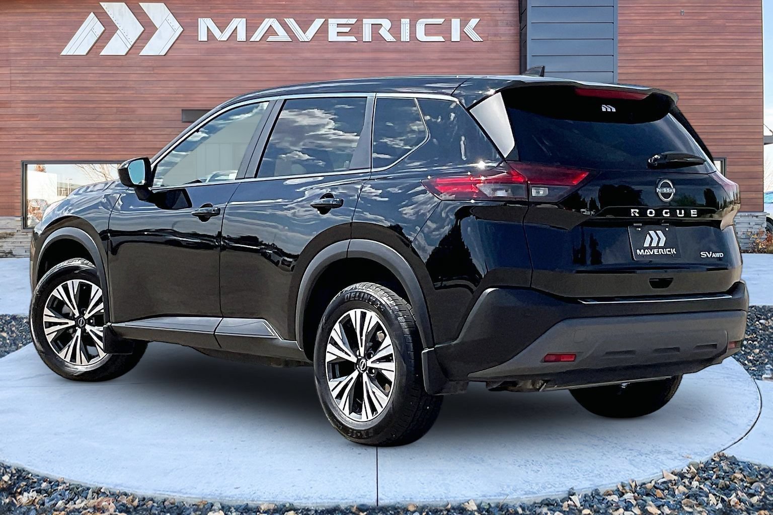 Used 2023 Nissan Rogue SV AWD/4WD image 4