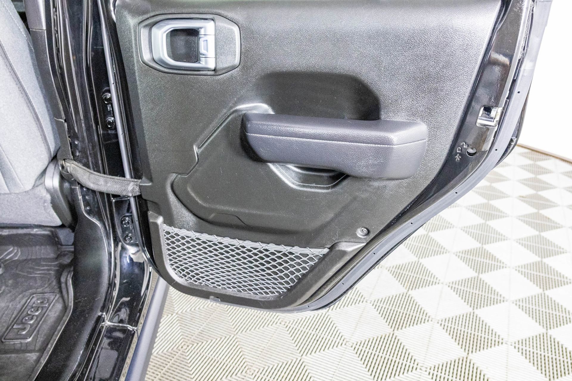 Used 2024 Jeep Wrangler Willys image 39