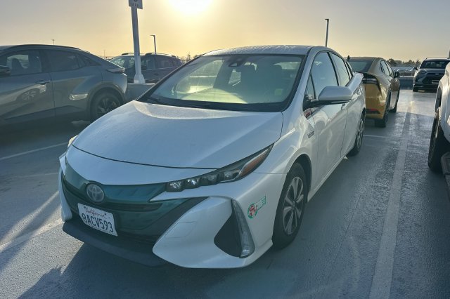 Used 2017 Toyota Prius Prime Premium w/ Carpet Mat Package FWD image 2