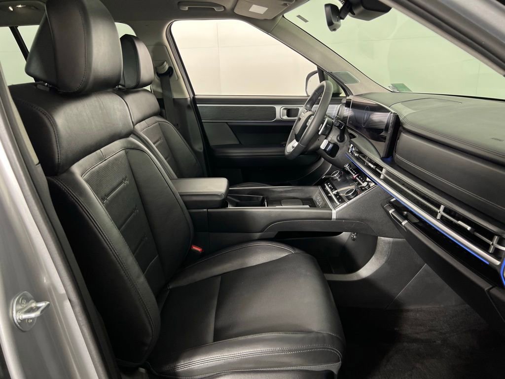 Used 2024 Hyundai Santa Fe Limited image 34